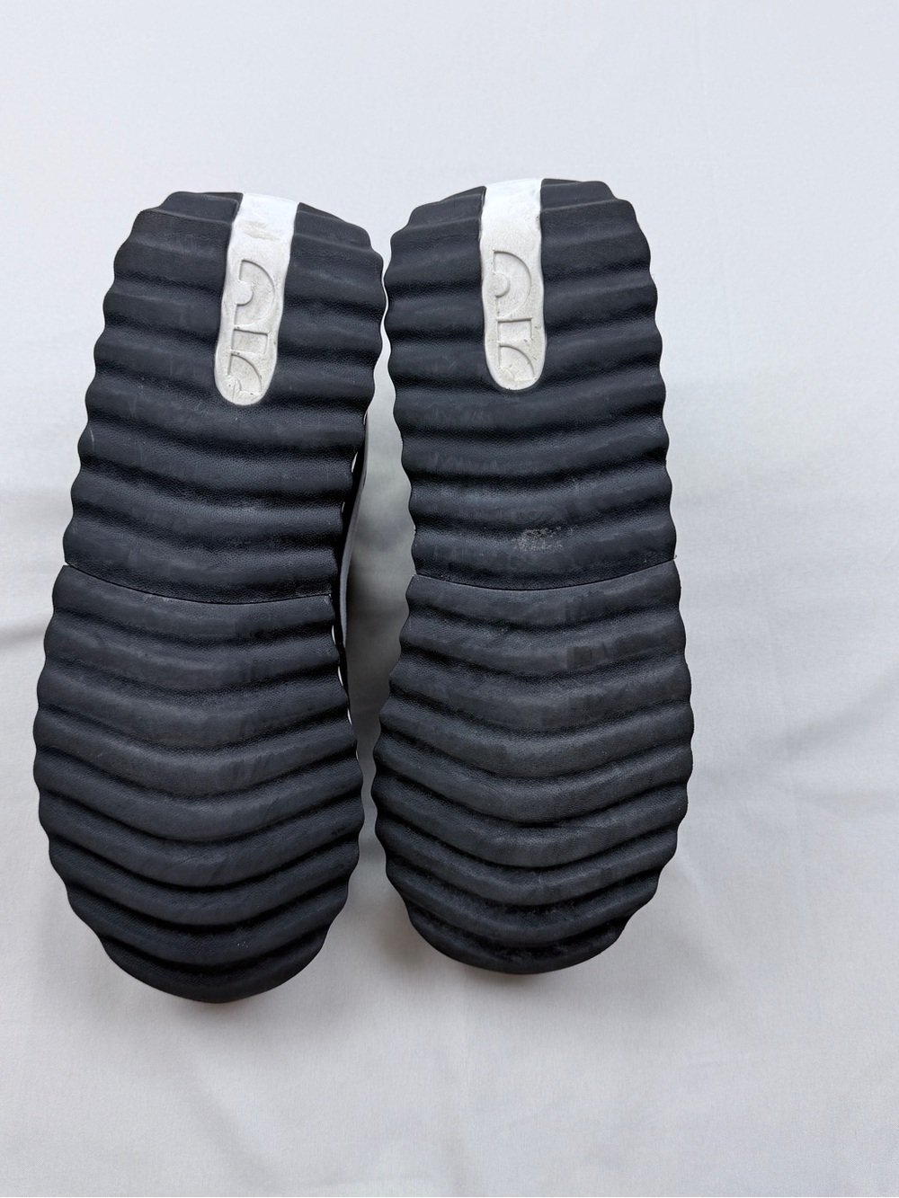 Nike Air Max Dawn, Black and White Air Cushion Running Sneakers - Picture 7 of 10